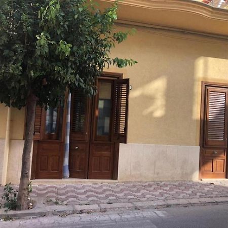 Casa Nonna Maria Lägenhet Trappeto  Exteriör bild